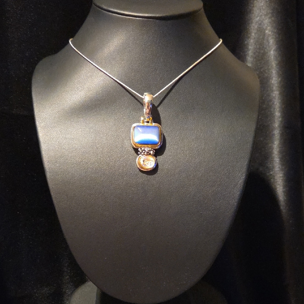 Vintage Blue Cats Eye & Rhinstone Pendant Necklace